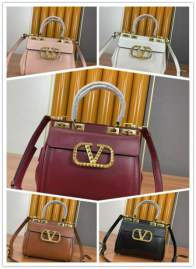 Picture of Valentino Handbags _SKUfw107150744fw